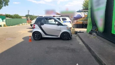 На Київщині водійка Smart наїхала на пенсіонерку біля супермаркету