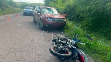На Вінниччині розслідують дві ДТП з потерпілими за участю Subaru, мотоцикла та пішохода