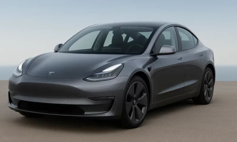 Ця графіка показує кумулятивні продажі електромобілів Tesla з 2013 по 2026 рік.