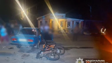 На Полтавщині внаслідок зіткнення ВАЗ і мотоцикла травмувалися троє неповнолітніх