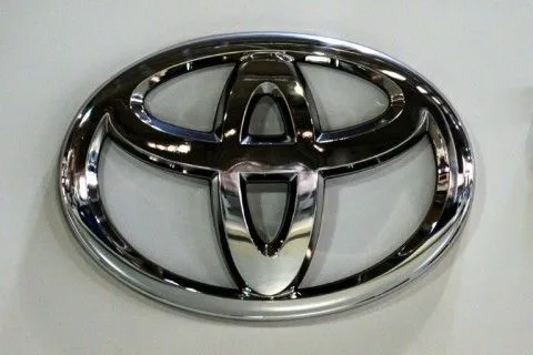 Відмова екранів: у ПАР відкликано 518 Toyota через помилку програмування