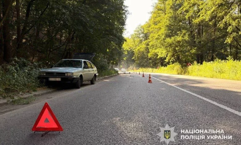 На Черкащині зіткнулися два автомобілі та мотоцикл: водійку Opel притягнули до адмінвідповідальності