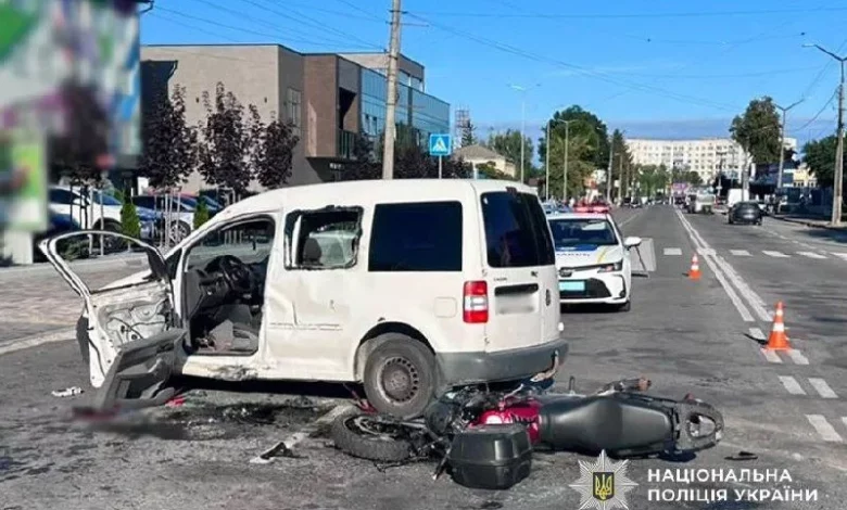 У Звягелі внаслідок зіткнення Honda та Volkswagen загинув мотоцикліст