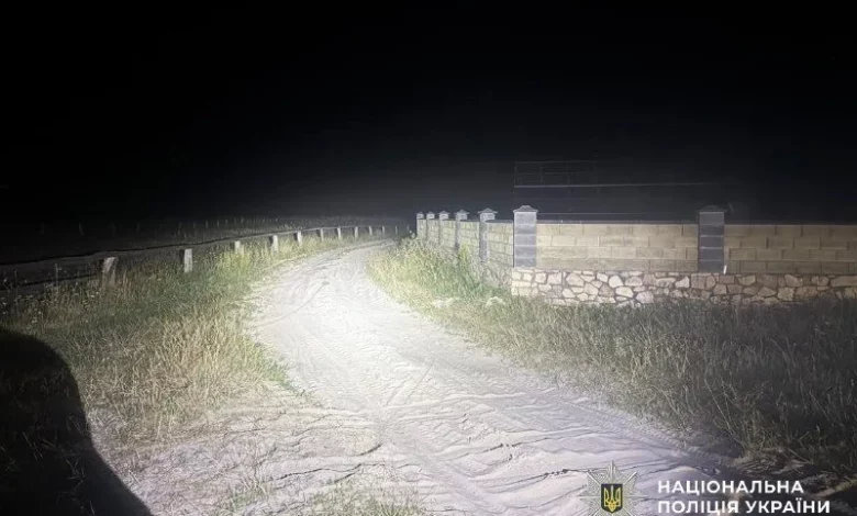 У Карпилівці 15‑річний мотоцикліст на Shineray врізався у бетонний паркан