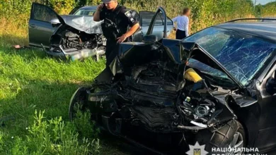 У Полтаві Skoda та Volkswagen зіткнулися на зустрічному курсі: постраждали троє, серед них дитина