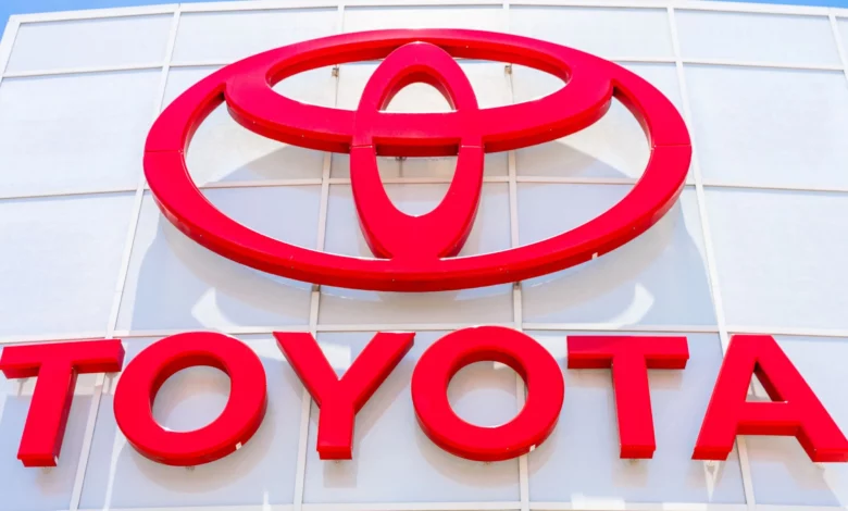 Toyota відкликає 655 тис.