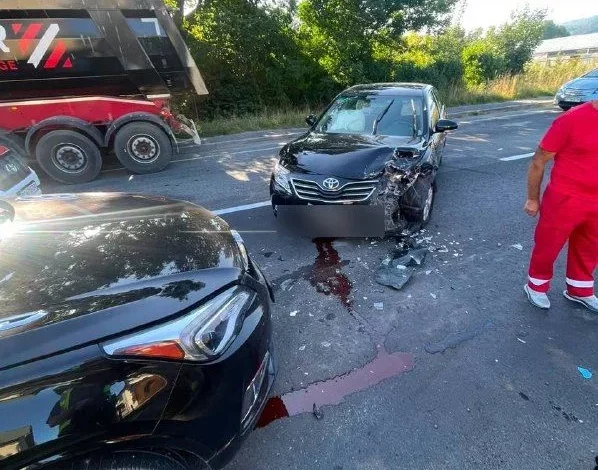 ДТП з травмованими на трасі М-06 біля Верхнього Синьовидного