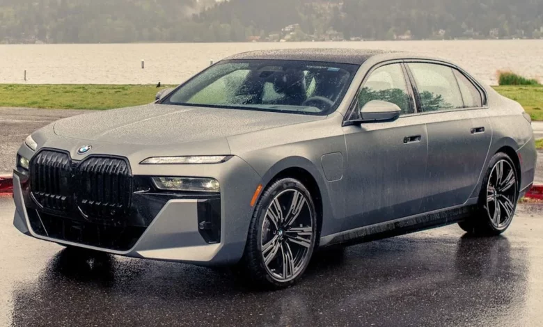 BMW відкликає 27 720 седанів у США через знос вузла кардана та ризик відкочування