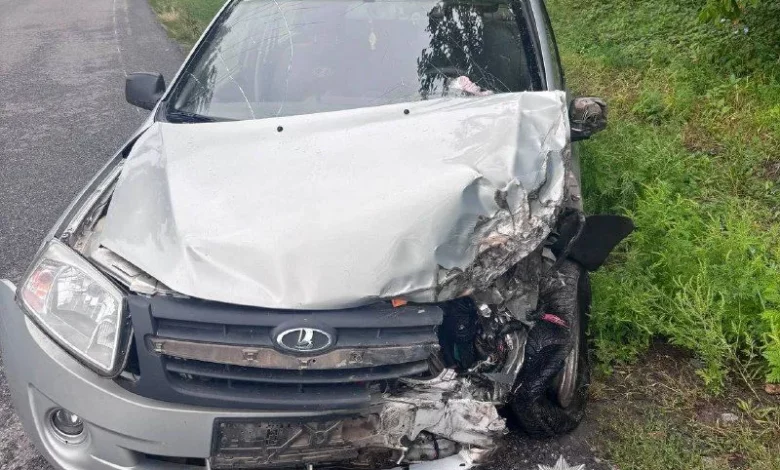 Поблизу Торкова зіткнулися ВАЗ, Opel та вантажівка DAF: травмована водійка