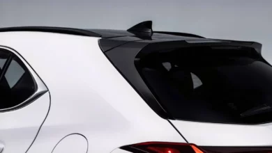 Lexus UX 300h 2026: гібридний кросовер, який витрачає менше пального за конкурентів