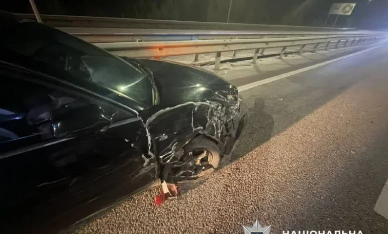 На трасі Київ–Одеса біля Глевахи зіткнулися Dacia та Audi, постраждав підліток