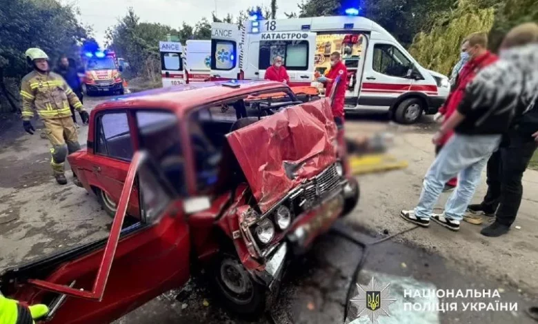 На Черкащині у ДТП з ВАЗ 2106 загинув пасажир, водій у реанімації