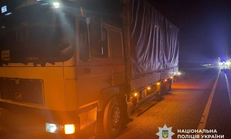 На Полтавщині вантажівка MAN смертельно травмувала пішохода на трасі Київ–Харків–Довжанський