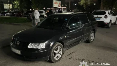У Здолбунові мотоцикл Geon Dakar зіткнувся з Volkswagen: травмовані двоє підлітків