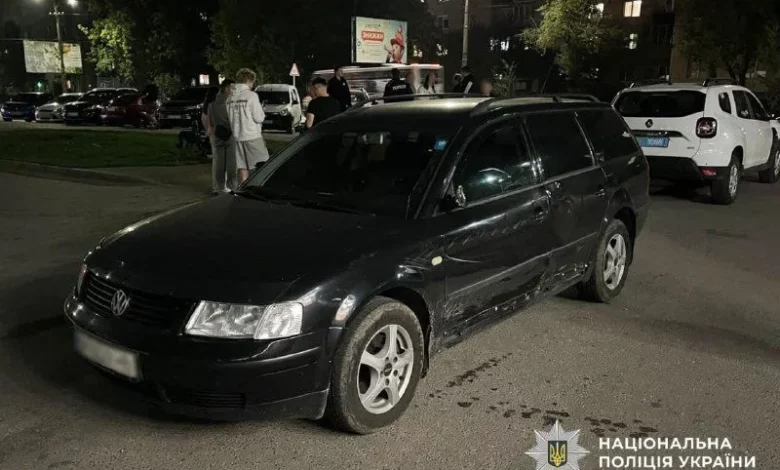 У Здолбунові мотоцикл Geon Dakar зіткнувся з Volkswagen: травмовані двоє підлітків