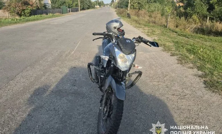 У Романові підліток на мотоциклі Lifan збив двох юних велосипедистів
