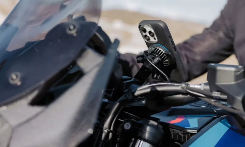 Quad Lock представила регульоване кріплення Handlebar Mount Pro для мотоциклів