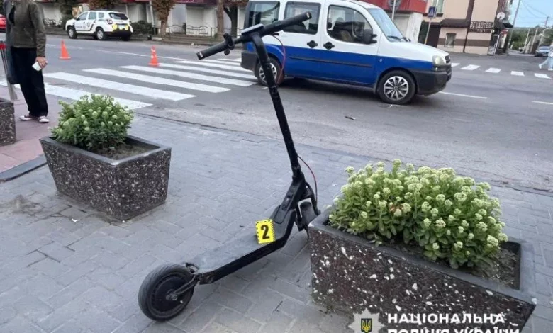 У Дубно 12-річний водій електросамоката травмувався внаслідок наїзду Fiat