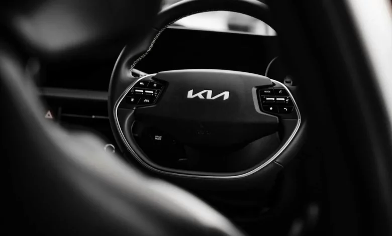 Kia відкликає понад 21 тисячу EV9 через ризик спрацювання подушки безпеки для дітей