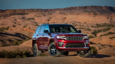 Jeep відкликає 328 381 Grand Cherokee через ризик від’єднання задніх пружин