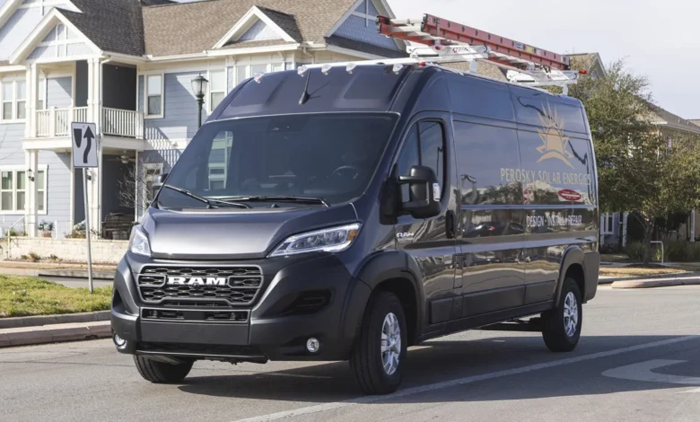 Ram відкликає 265 512 фургонів ProMaster через можливу відмову підсилювача керма