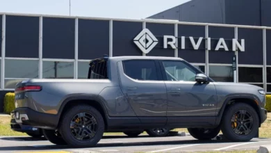 Rivian відкликає майже 99 тис.