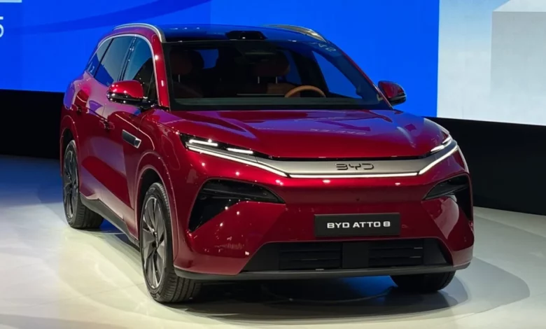 BYD Atto 8 з надшвидкою зарядкою дебютував у Європі