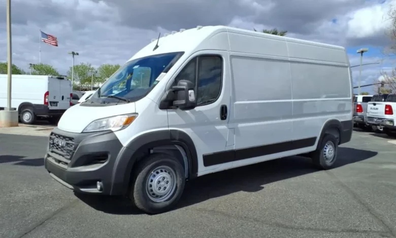Ram відкликає понад 265 тисяч фургонів ProMaster через можливу відмову підсилювача керма