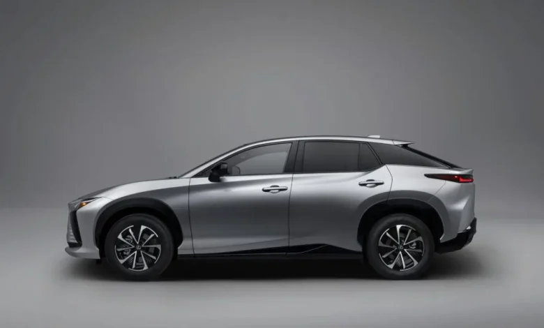 Lexus представив оновлений електричний кросовер RZ 2027 модельного року