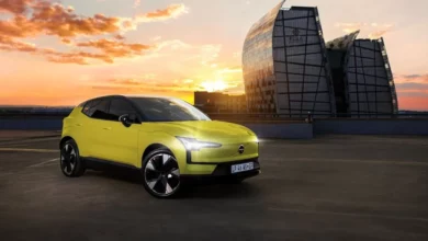 Volvo в ПАР почала заміну батарей у відкликаних електрокарах EX30