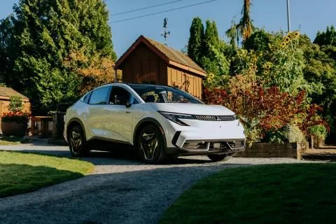 Електрокросовер 2027 Mitsubishi Eclipse Sportback у США стартує з $37 745